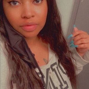 Meet your Posher, Shannon